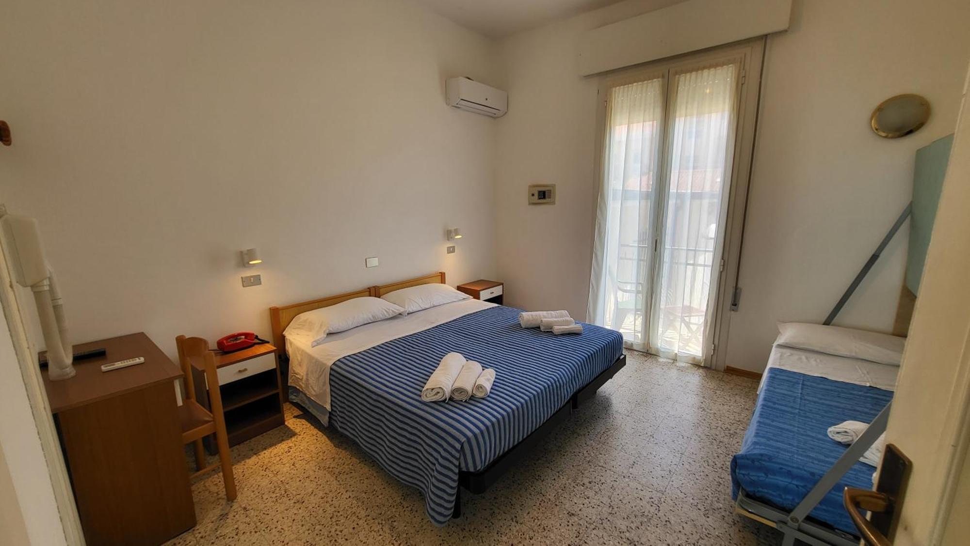 Hotel Villa Lauretta Bellaria-Igea Marina Esterno foto