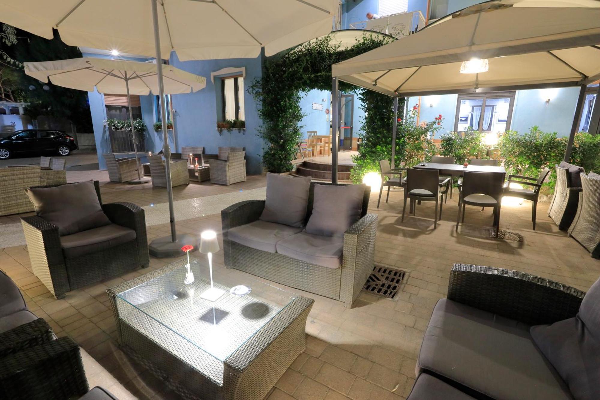 Hotel Villa Lauretta Bellaria-Igea Marina Esterno foto