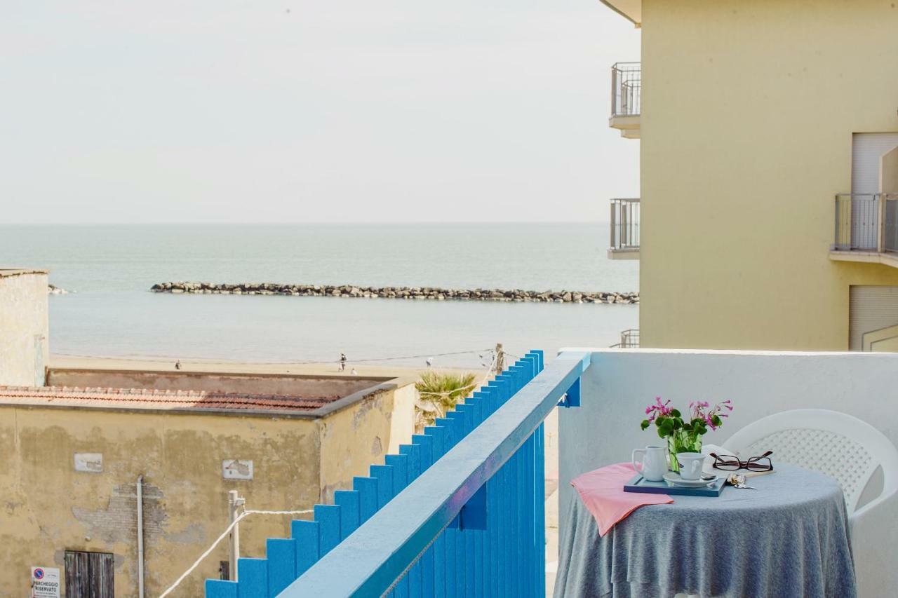 Hotel Villa Lauretta Bellaria-Igea Marina Esterno foto